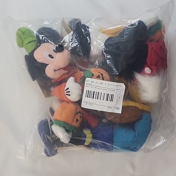BNIP RareVintage Disney Store Exclusive Halloween Goofy, Mickey & Donald Costume - Picture 13 of 13
